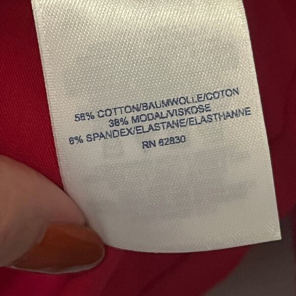 Lands' End NWT Petite Shaped Fit Rich Red Turtleneck Knit Valentine Casual MP - Picture 5 of 7